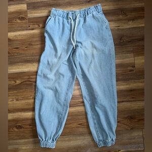 Forever 21 Light Wash Denim Joggers – Size Small